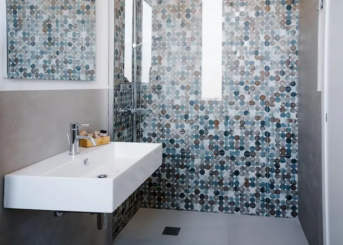 Lami & Гостевой дом 4*